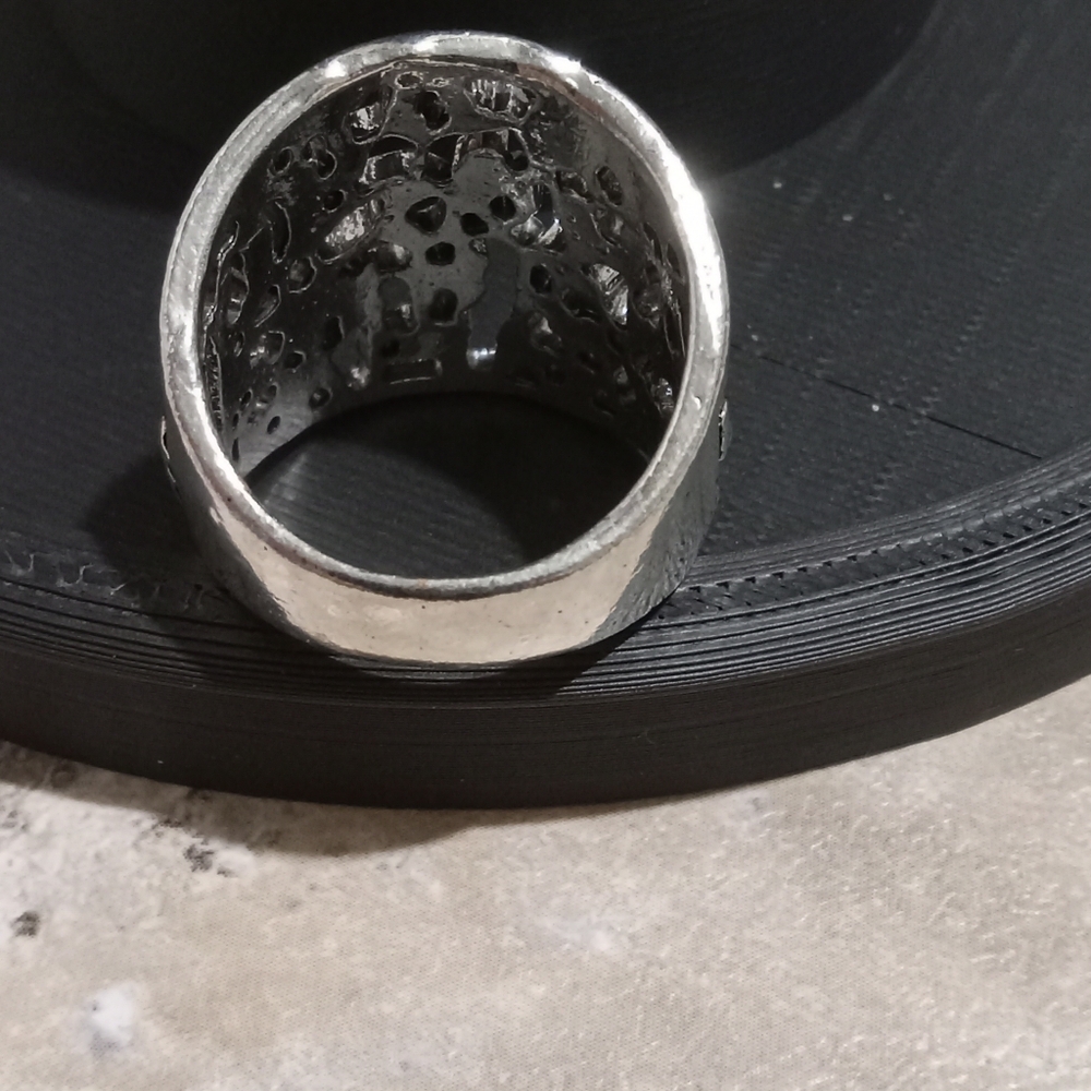 Bold Silver Tone Textured Ring - Picture 3 of 5